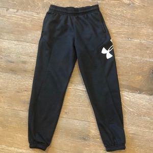 Youth Under Armour Fleece lined Jogger Pants